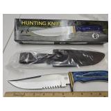 NIB Hunting Knife W Sheath