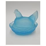 VTG  Westmoreland Light Blue Hen n a Nest 3  3/4"