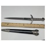 Knife w Sheath in Box
