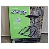 New Realtee Deluxe Hang On Tree Stand in Box