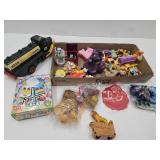 Lot of Fast Food Toys, +
