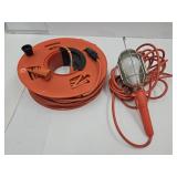 100 Ft ? Extension Cord in Reel w Trouble Light
