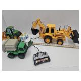 Remote Control Backhoe & Farm Toys John Deere +