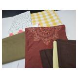 3 Tablecloths, 2 Table Runners & 4 Linen Napkins