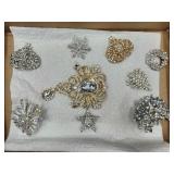 Lot of Brooches, See Sizes