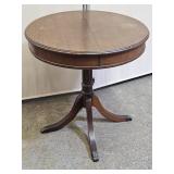 Round Table W Claw Feet 25 x 28" H