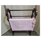 Quilt / Blanket Rack 26 x 9 x 34" H W Throw