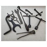 Primitive Hand Tools LOT