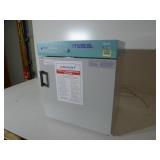 Refrigerator (Loc: NLD) Refrigerator (Loc: NLD)