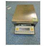 Top Pan Balance (Loc: UK) Top Pan Balance (Loc: UK)
