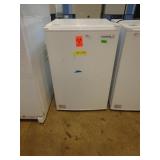 Refrigerator Refrigerator