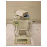 Glass Enclosed Analytical Balance Glass Enclosed Analytical Balance