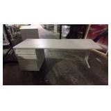 (2) Laminated Desk (2) Laminated Desk