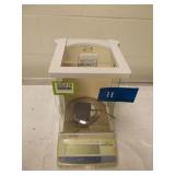Glass Enclosed analytical Balance Glass Enclosed analytical Balance