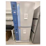 Thermo Scientific 3307 Double Stack CO2 Incubator