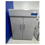 Thermo Scientific TSX5005SA Refrigerator