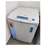 Thermo Scientific 7402 Cryo Freezer