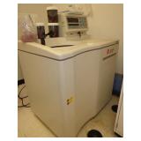 Beckman Coulter Centrifuge