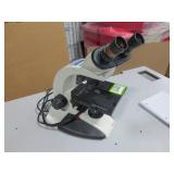 Microscope