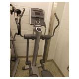 Elliptical Cross Trainer-Gym Equipment Elliptical Cross Trainer-Gym Equipment