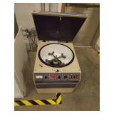 Centrifuge Centrifuge