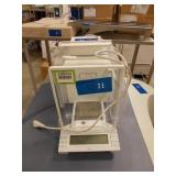 Glass Enclosed Analytical Balance Glass Enclosed Analytical Balance