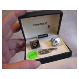 Vintage TownCraft Cufflinks & Tie Bar