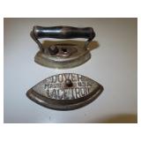 Antique Dover Lace Sadd Iron = 4&1/4"