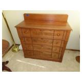 ANTIQUE LOW BOY 4 DRAWER DRESSER (43&1/2" x