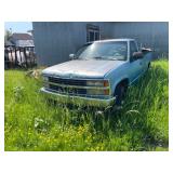 1995 Chevy 2500 runs new tires 