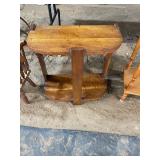 End table/ plant stand 