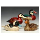 CIRCA 1930s CARVED AND PAINTED WOOD DUCK FIGURES CIRCA 1930s CARVED AND PAINTED WOOD DUCK FIGURES