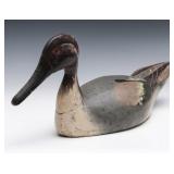 AN EARLY 20TH C PINTAIL DRAKE CARVED WOOD DECOY