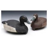 KEN HARRIS BLUEBILL HEN AND DRAKE DECOY PAIR KEN HARRIS BLUEBILL HEN AND DRAKE DECOY PAIR