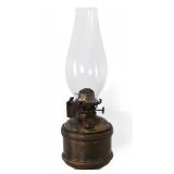 A 19TH CENT RAILCAR SIDE OIL LAMP IN IRON HOLDER A 19TH CENT RAILCAR SIDE OIL LAMP IN IRON HOLDER