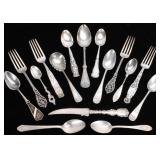 AN ESTATE LOT OF STERLING SILVER AN ESTATE LOT OF STERLING SILVER