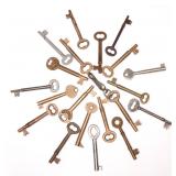 A COLLECTION OF PASSENGER RAIL CAR COACH KEYS A COLLECTION OF PASSENGER RAIL CAR COACH KEYS