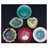 SIX ANTIQUE MAJOLICA PLATES & TRAYS INCL WEDGWOOD