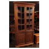 A GOOD SOLID MAHOGANY CORNER CABINET