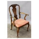 A LATE 19TH C. HIGHLY FIGURED HARDWOOD ARM CHAIR