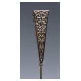 A VICTORIAN ANTIQUE STERLING SILVER HAT PIN