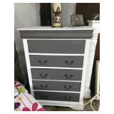 white and grey dreser