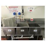 Deli 3 compartment Sink almost new