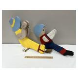 2 Wooden Swinging Cutout Yard Decor