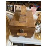 Kiwi Genuine Oak Shoe Server