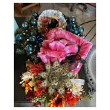 Assorted Holiday Wreaths & Christmas Tree Star