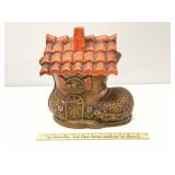 Old Woman Who Lived in a Shoe USA Cookie Jar
