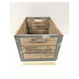 Vintage Bordens Wooden Milk Crate
