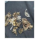 180 Grams Vintage Earrings & More, buyer to determ