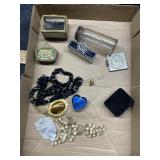 Vintage Jewelry & Jewelry Boxes